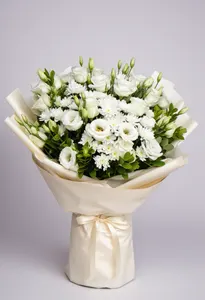 Lisianthus Eleganță