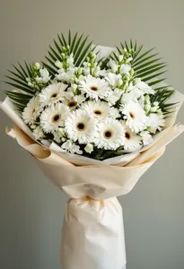 Gerbera Albă Eleganță