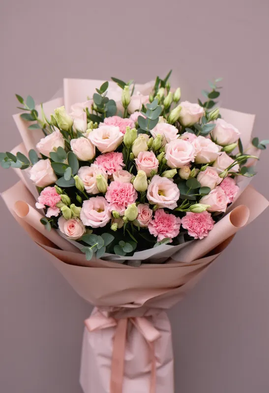 Încununare de Lisianthus