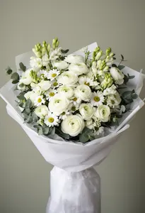 Ranunculus Albă